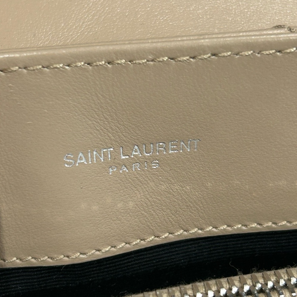 Yves Saint Laurent Loulou Large YSL Shoulder Bag in Quilted Leather. NWT - Picture 13 of 15